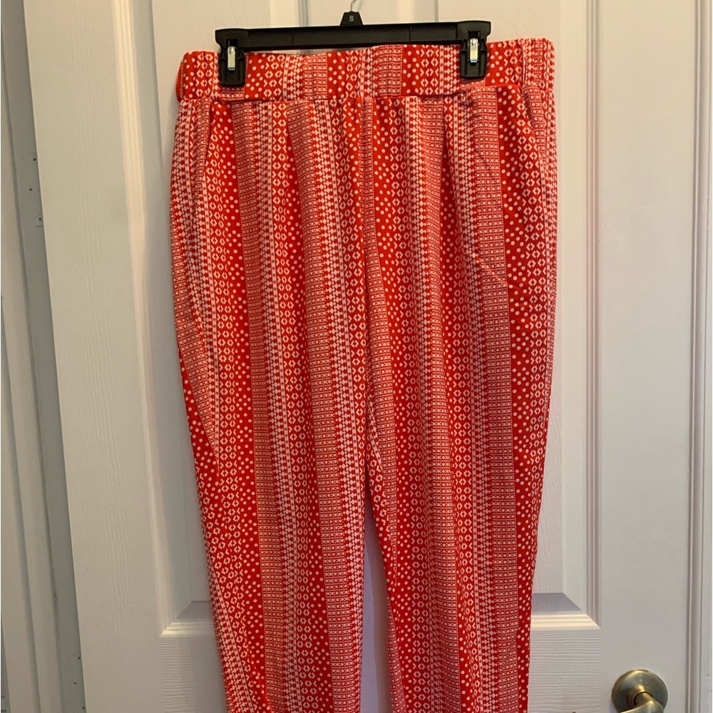 New with tags Giuliana Rancic pants with elastic legs.
